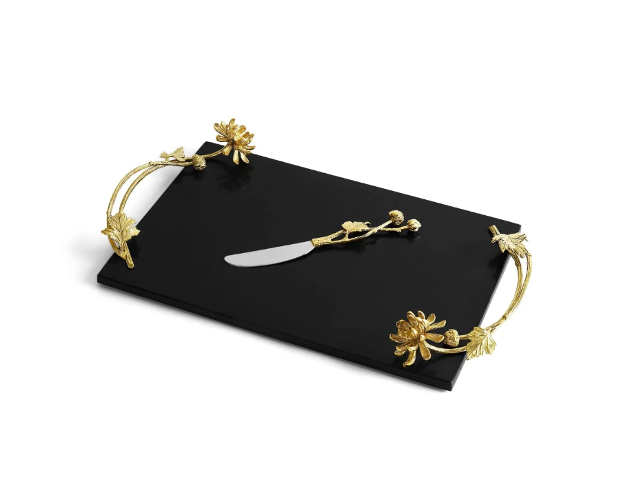 Dahlia Platou pentru cașcaval cu cuțit