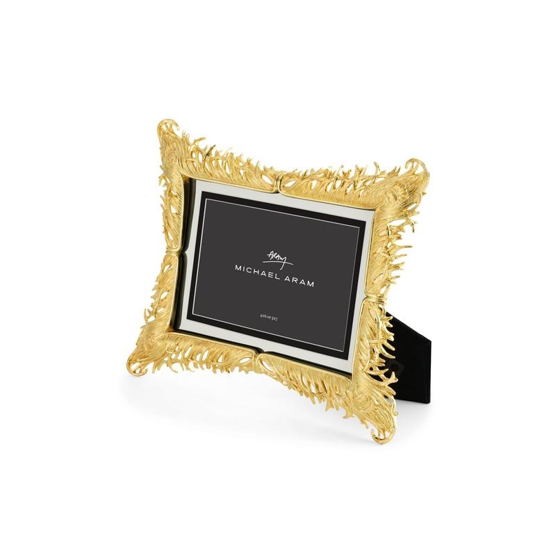 Plume Frame