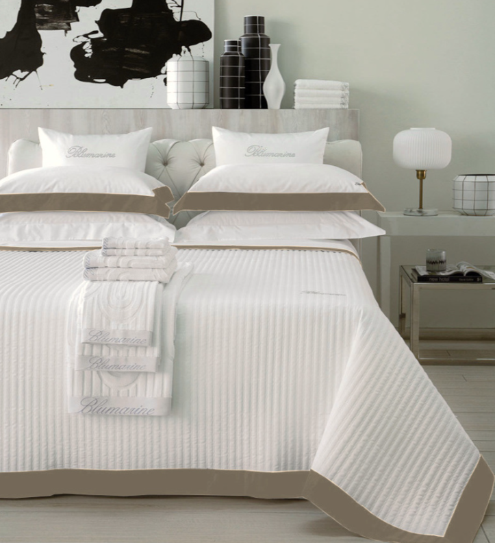 Bedspread Grand Hotel 270X270 beige/white