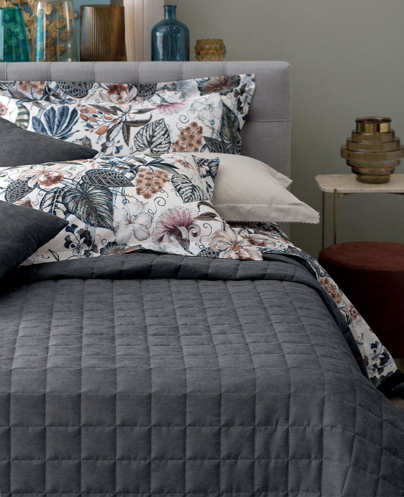 Покрывало Maximilian 180X270 Silver