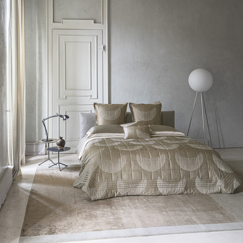 Cuvertură Piazza 270X270 Tortora