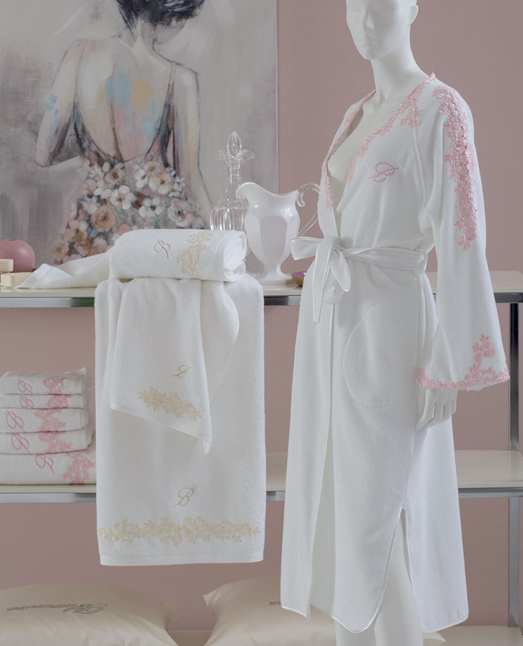 Ivonne Bathrobe S/М