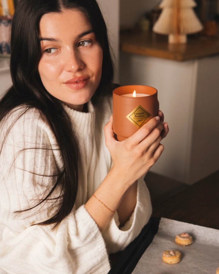 Lumînare parfumată Cannelle Poudrée Bracelet