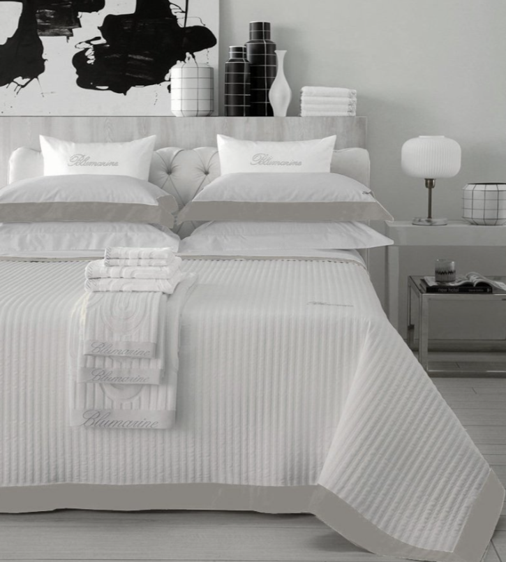 Покрывало Grand Hotel 270Х270 серое/белое