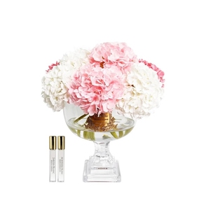 Parfumed bouquet of hydrageas in transparent vase Provence